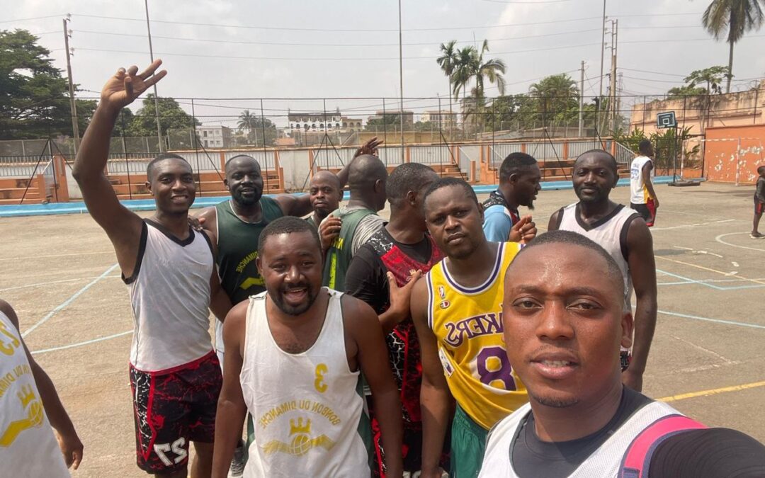 Les jeunes joueurs de Basket-ball de l’Association Bonbon Du Dimanche remportent un tournoi régional